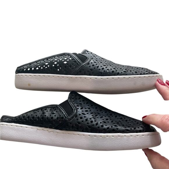 STEVE MADDEN Slides – Chic Black Loafers, Size 7, EUC - Picture 7 of 11